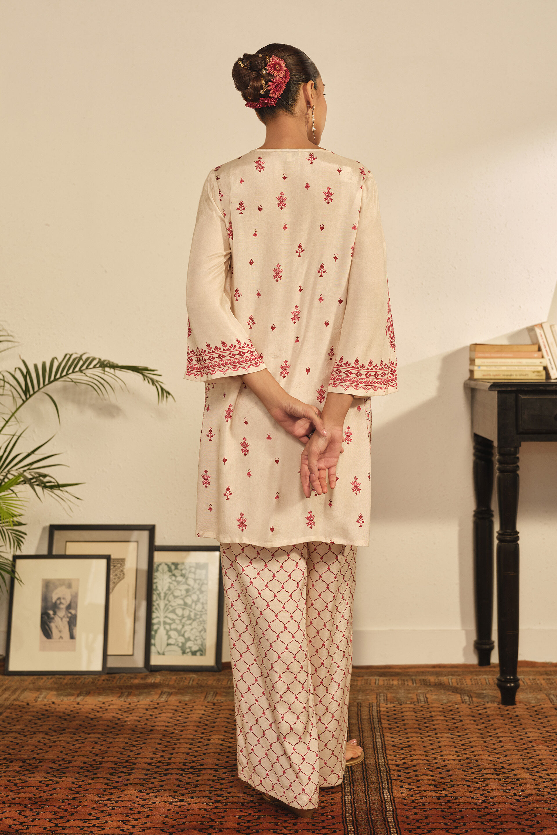 Printed Kurta Set in White, White, image 3